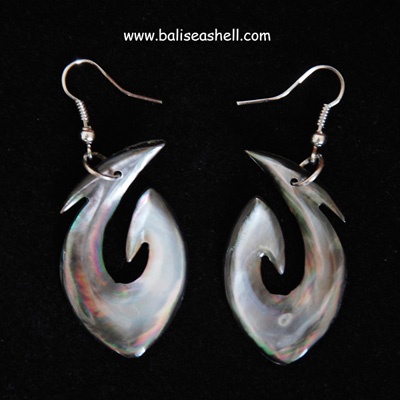 shell crafts art carving pearl
