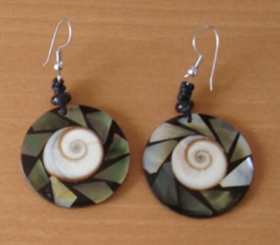 shell earring