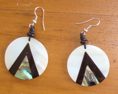 shell earring