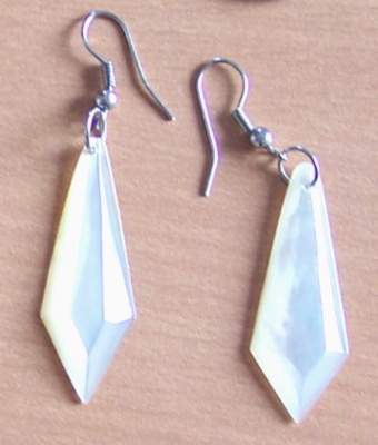 shell earring mop