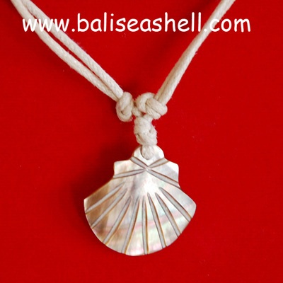 shell necklace ornament art