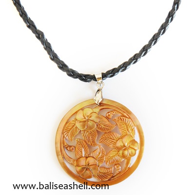 necklace shell carving flower