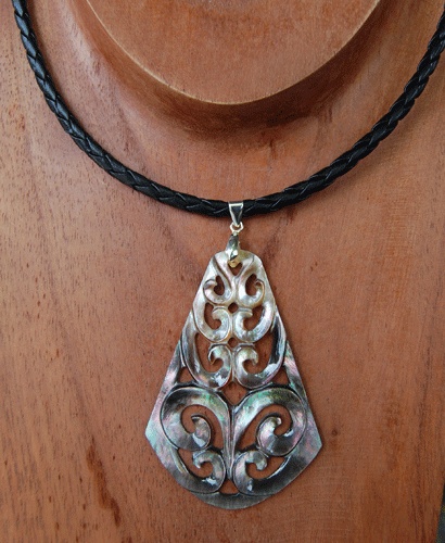 Necklace carving shell