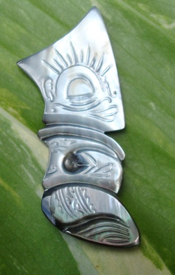 shell crafts art necklace