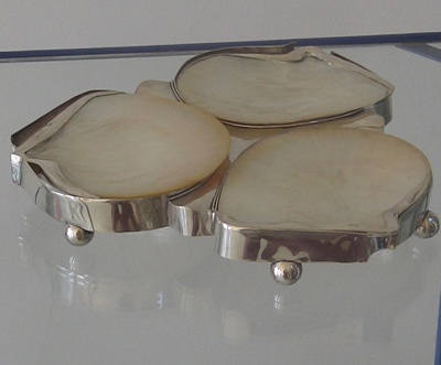 mop with silver list holder tree