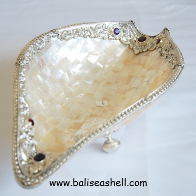 silver bowl boat art with mosaic mop