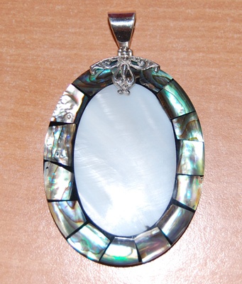 Seashell Pendants Art Indonesia