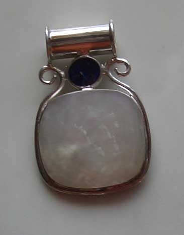 Pendant Art Carving Mop Shell Silver